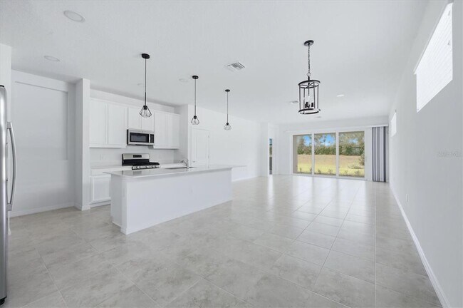 Building Photo - 8113 Sternway Rd