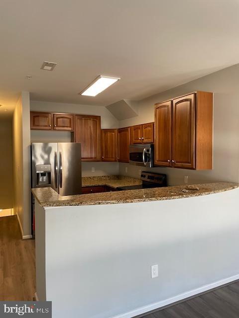 Building Photo - 8 Swan Ct