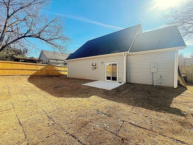 Building Photo - 5 N 6th St