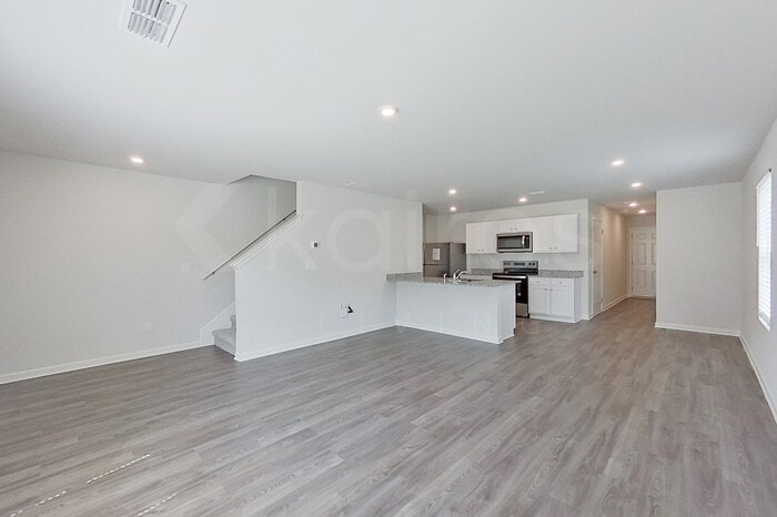 Building Photo - 331 Ironwood Ct