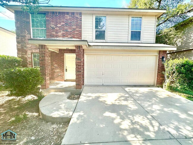 Primary Photo - Big & Beautiful 5 bed/3.5 bath 2 Story hom...