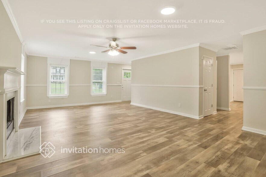 Building Photo - 4004 Melvin Dr SW