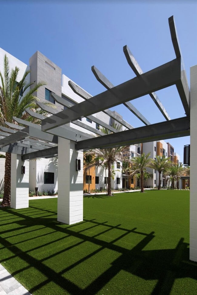 Building Photo - 135 NW 20th St