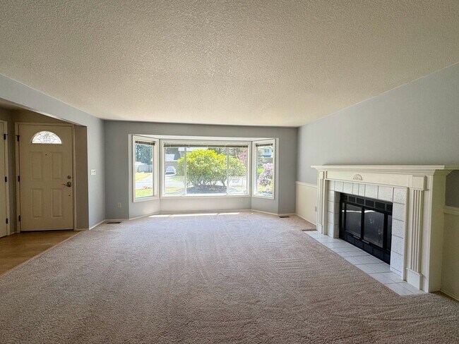 Building Photo - Charming 3-Bedroom Home in Desirable Gem H...