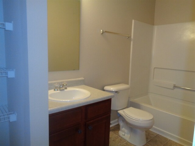Building Photo - 2136 Olympia Dr
