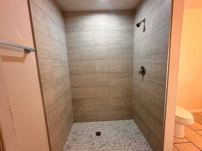 Building Photo - 314 NW 7th Pl