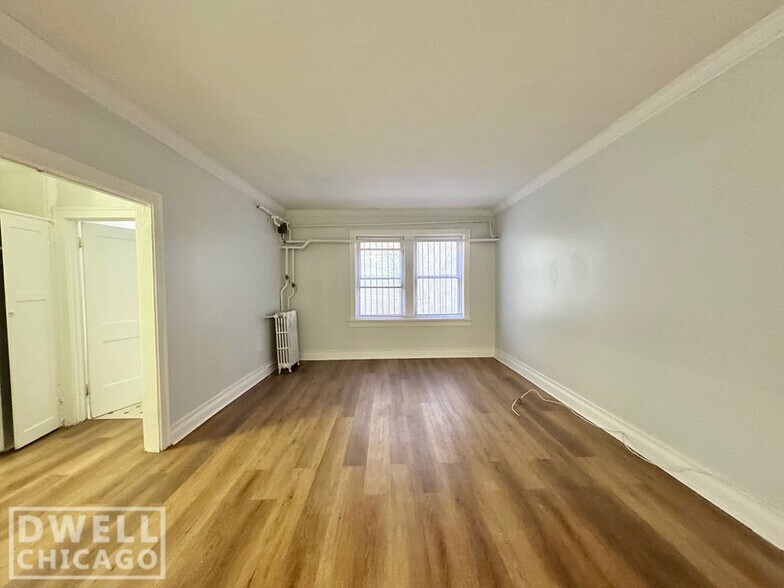 Building Photo - 2341 N Commonwealth Ave