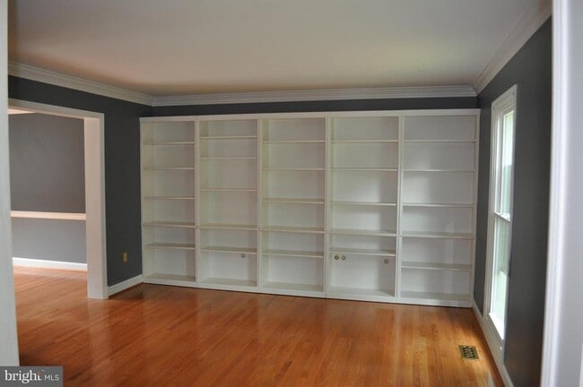 Building Photo - 14616 Falling Leaf Way