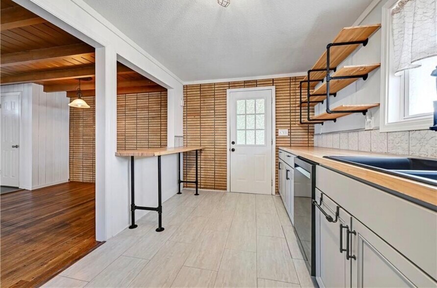 Building Photo - 12417 W 56th St