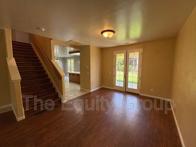 Building Photo - 312 W Reese Ave