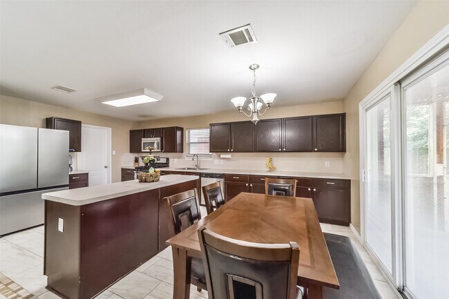 Building Photo - 3818 Brook Garden Ln