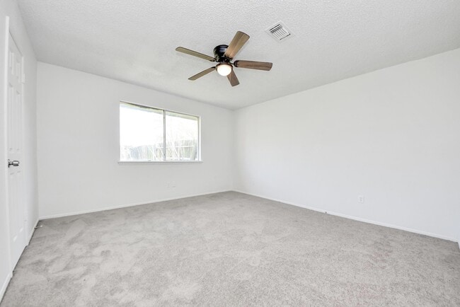 Building Photo - 23326 Prairie Bird Dr