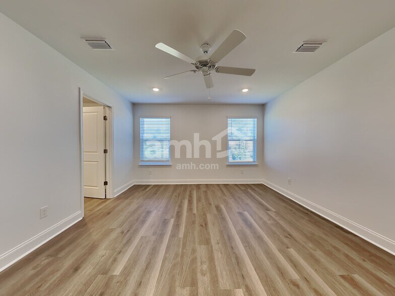Building Photo - 312 Calla Lily Ct