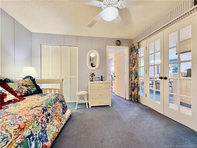 Building Photo - 9500 S Ocean Dr