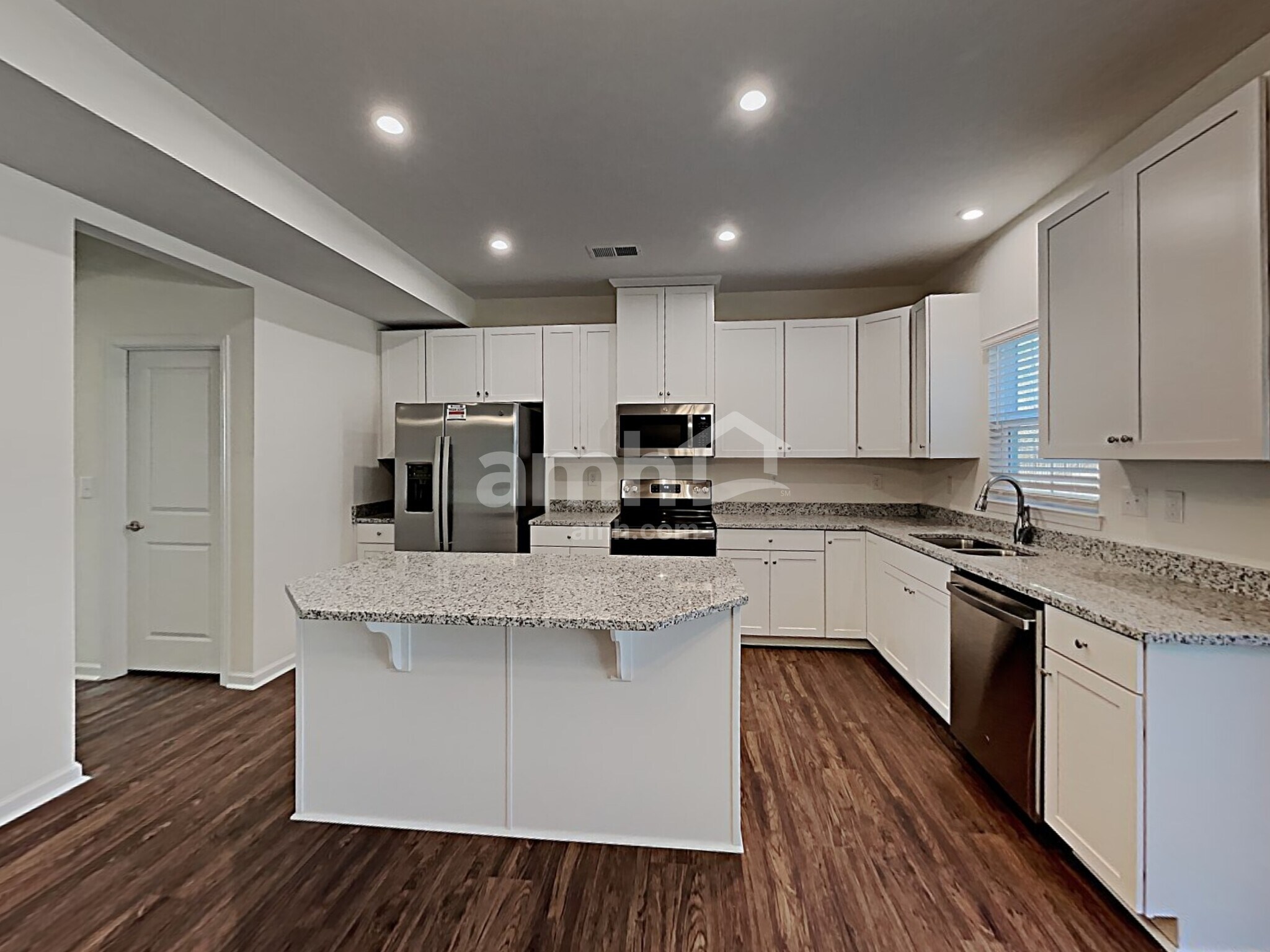 Building Photo - 5034 Twin River Dr