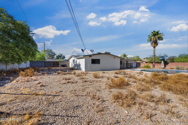 Building Photo - 4213 E Sahuaro Dr