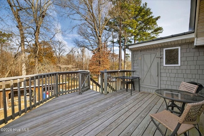 Building Photo - UNIQUE FURNISHED APARTMENTS WITH CUSTOM WOODWORK