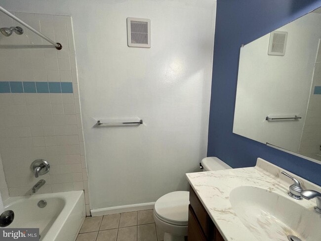 Building Photo - 14402 Cool Oak Ln