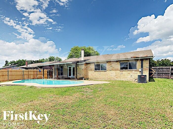 Building Photo - 3505 Glenda Dr