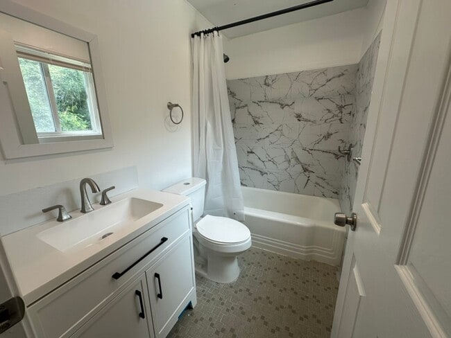 Building Photo - NEW! 5-Bedroom Home Next to San Luis Missi...
