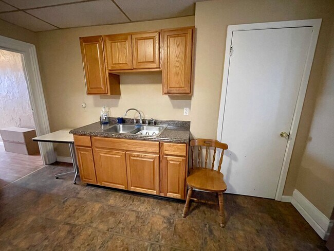 Building Photo - 19 Enon Wy
