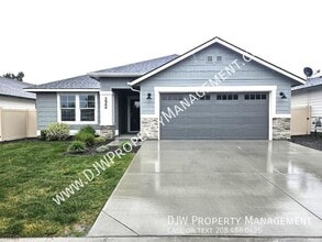 Building Photo - 3948 N Chelmsford Ave