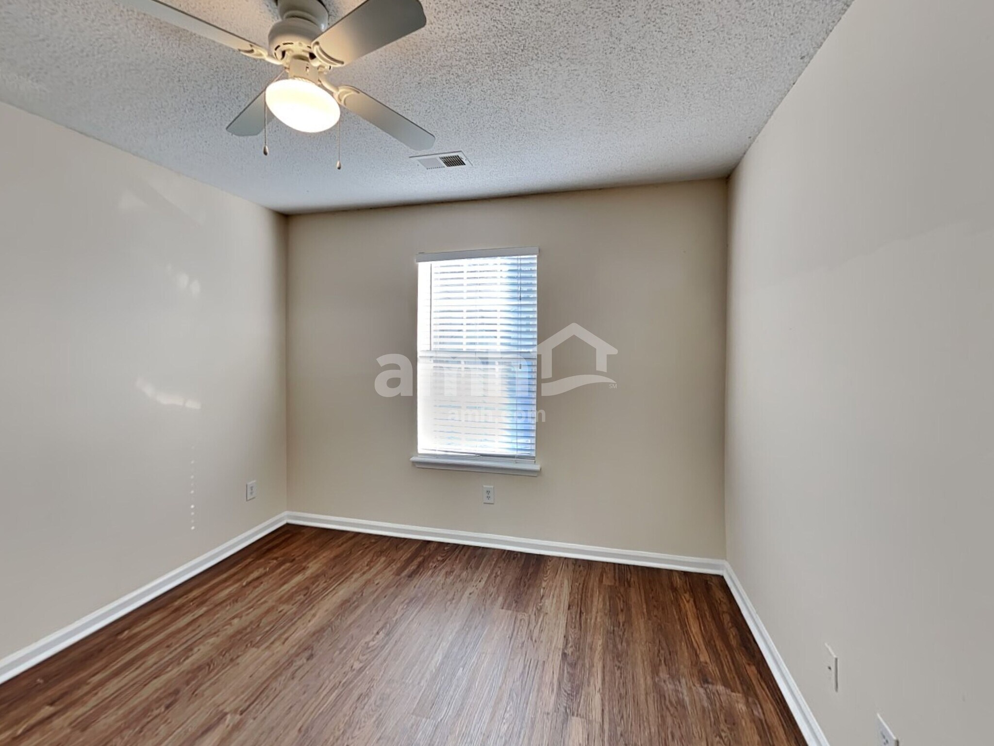 Building Photo - 4098 Amberly Ct