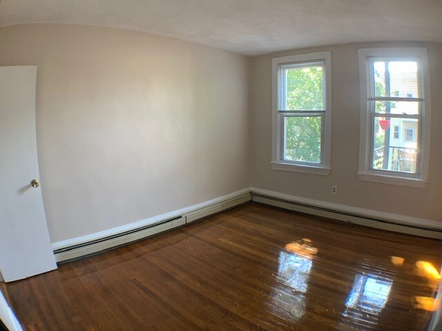 Building Photo - 11 Chilcott Pl