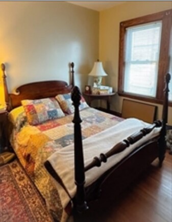 bedroom 2 - 43 Trowbridge St