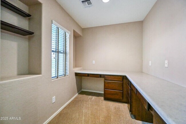 Building Photo - 7102 W Katharine Way