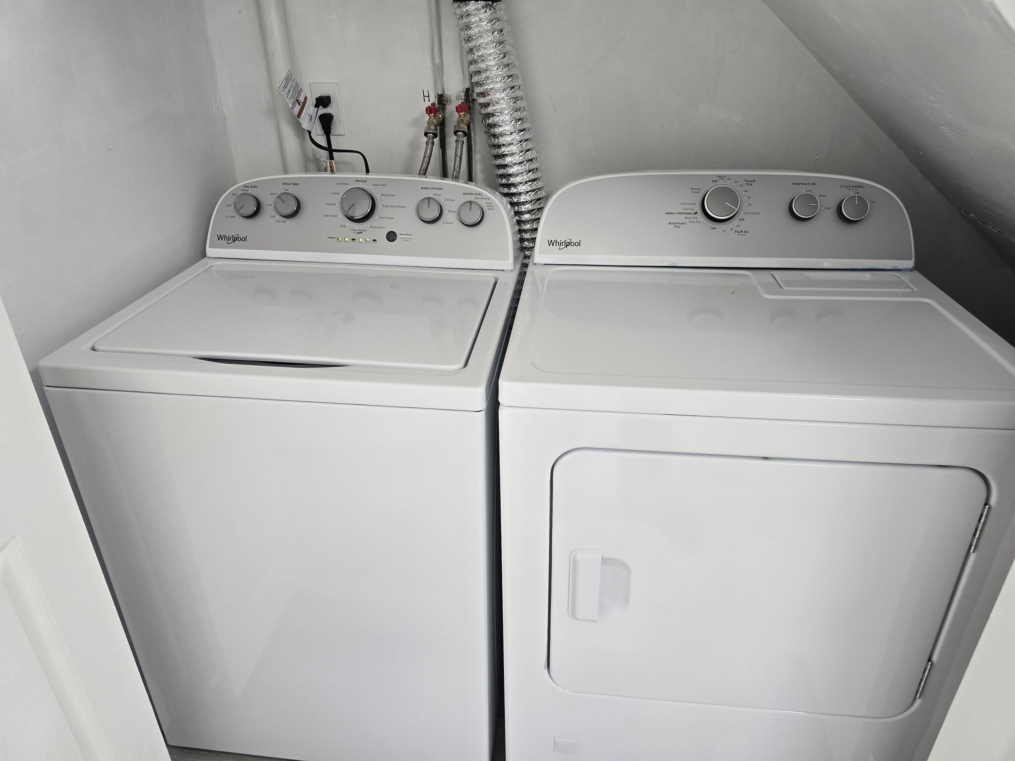 Building Photo - 5 Belknap St