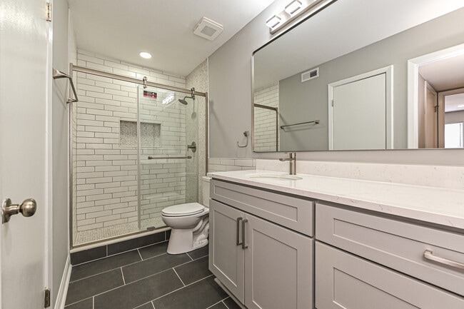 Building Photo - 5020-E Sardis Rd