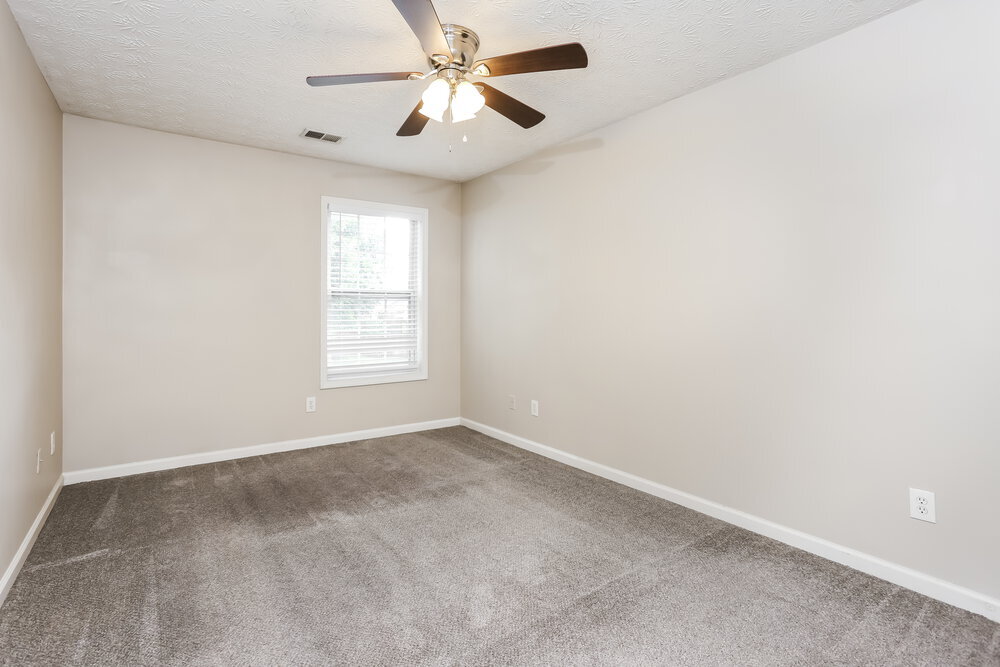 Building Photo - 1015 Maple Leaf Dr