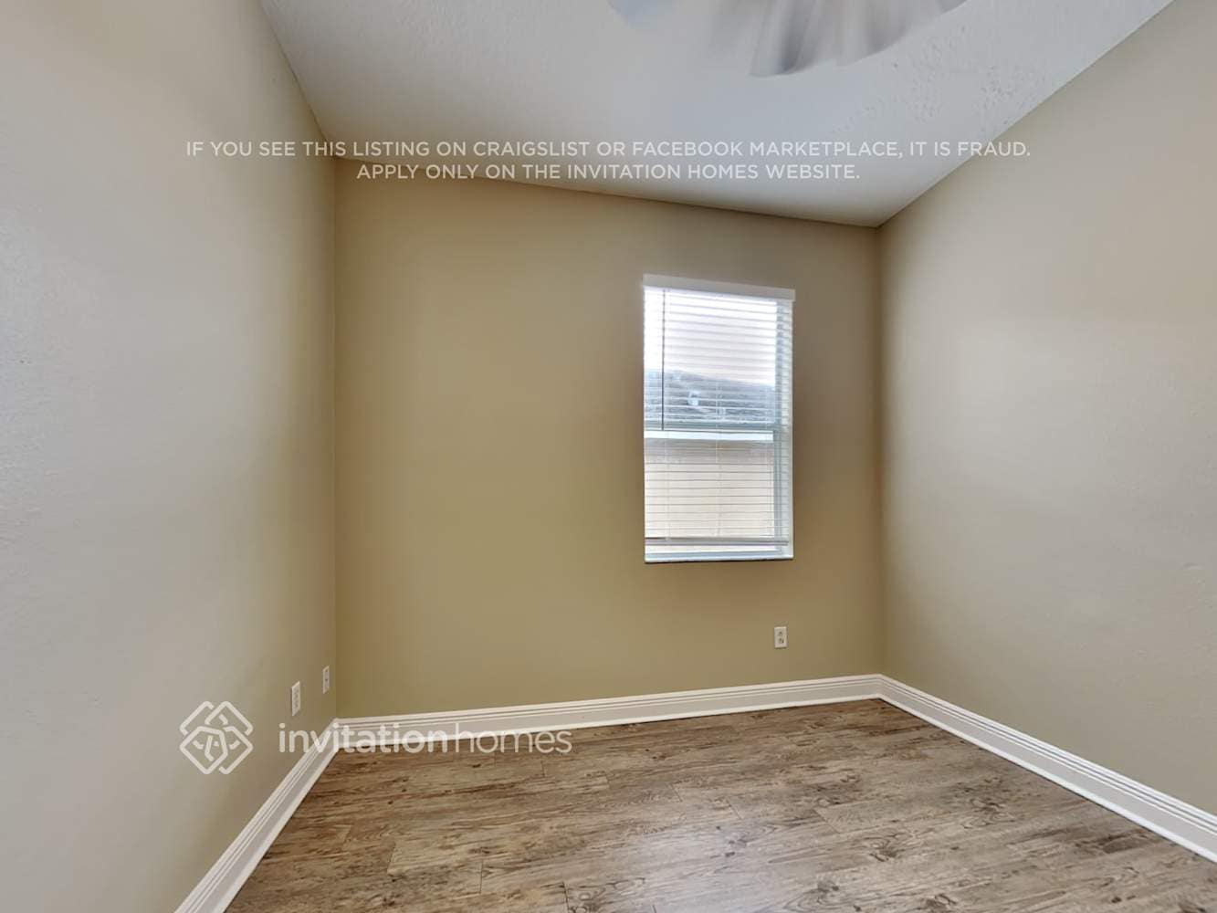Building Photo - 411 Thicket Crest Rd