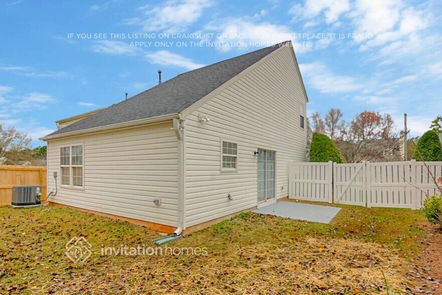 Building Photo - 5431 Roan Mountain Pl