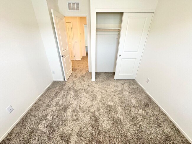 Building Photo - BEAUTIFUL NEW BUILD HOME 2-STORY 3 BEDROOM...