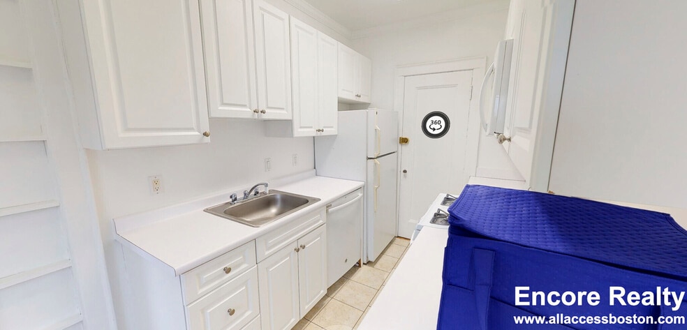 Building Photo - 100 Kilsyth Rd