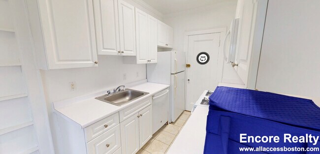 Building Photo - 100 Kilsyth Rd