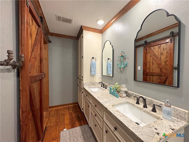 Building Photo - 104 Canteen