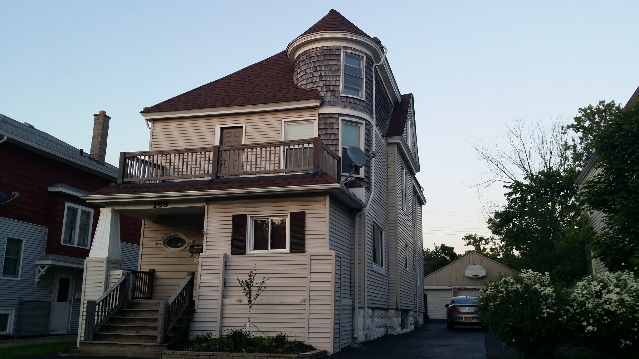 Upper - 169 Norwalk Ave
