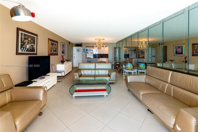 Building Photo - 2101 S Ocean Dr