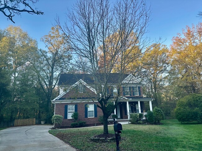 Building Photo - Spacious Waxhaw Home