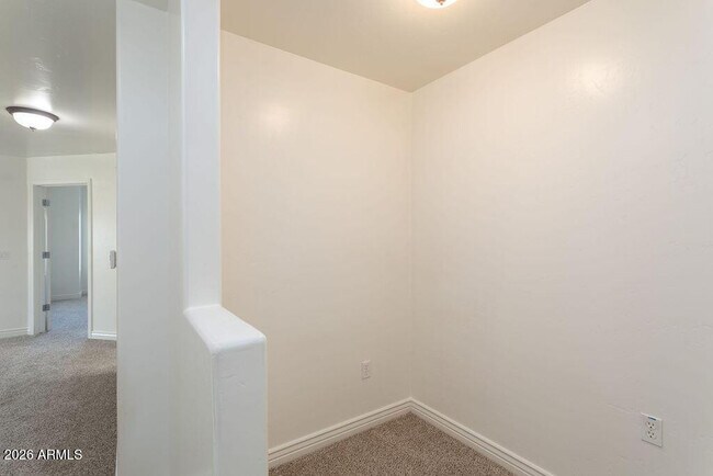 Building Photo - 5450 E Deer Valley Dr