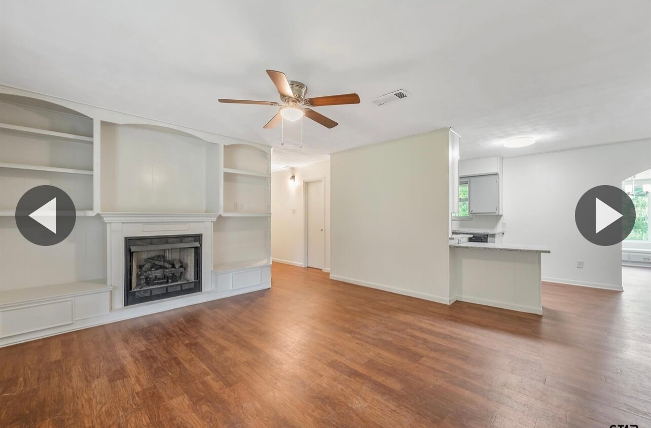 Building Photo - 417 Polly St