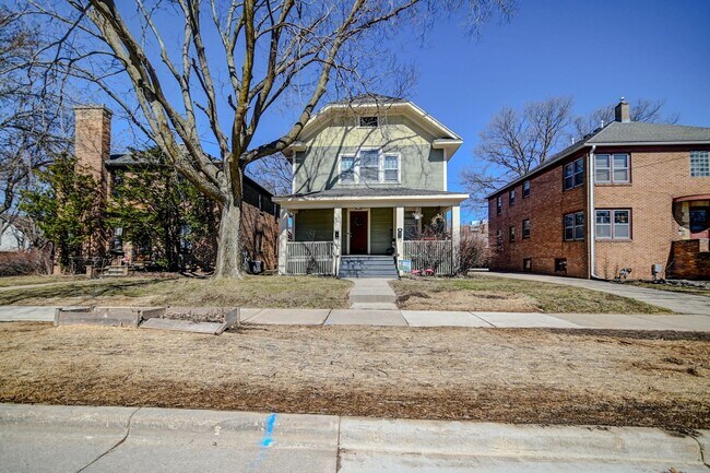 Building Photo - 2636 Stevens St