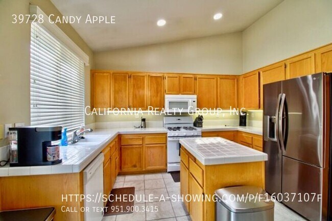 Building Photo - 39728 Candy Apple Way