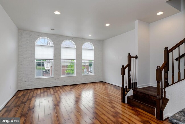 Building Photo - 12504 Rustic Rock Ln