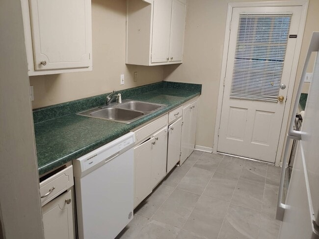 Building Photo - 2080 Montreat Cir