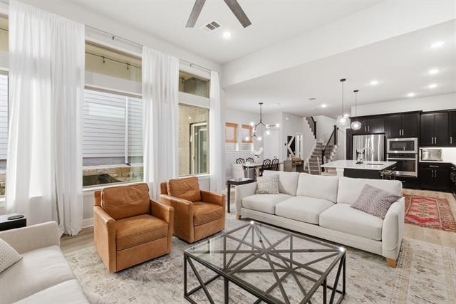 Building Photo - 14404 Balmoral Pl