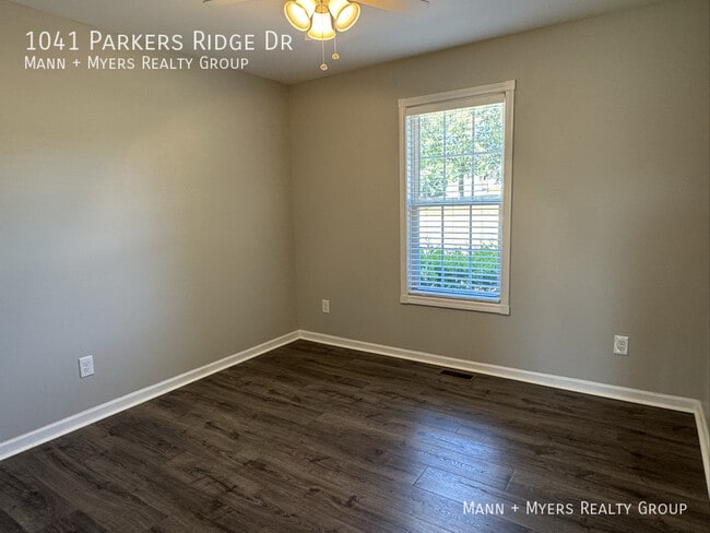 Building Photo - 1041 Parkers Ridge Dr
